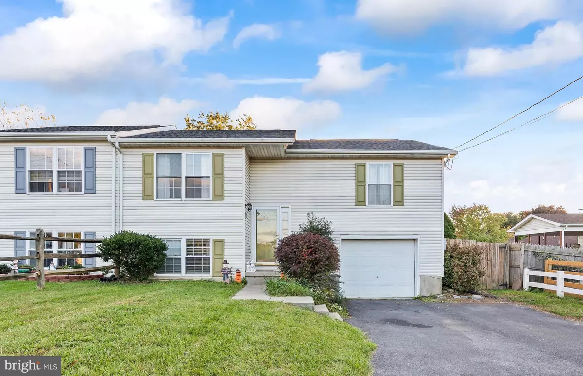 Inwood, WV 25428,26 SQUIRE CIR