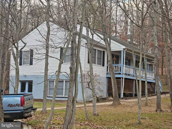 Cross Junction, VA 22625,1109 LAKEVIEW DR