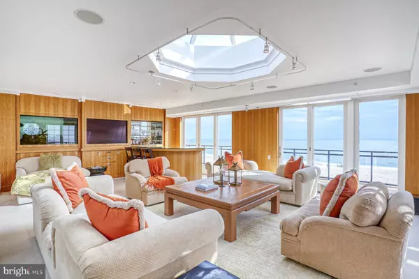 Rehoboth Beach, DE 19971,319 S BOARDWALK #3