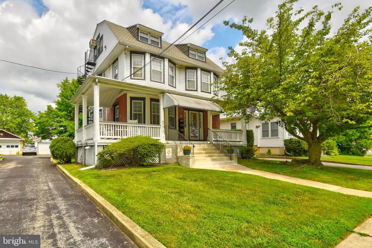 Prospect Park, PA 19076,517 10TH AVE