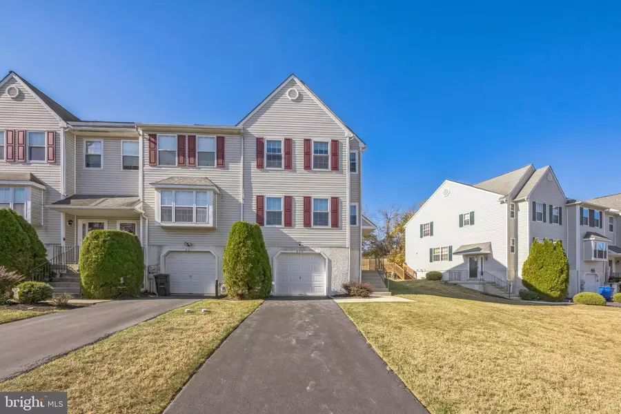 223 SPRING VALLEY WAY, Aston, PA 19014