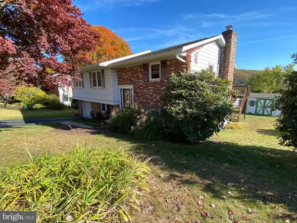 Pottsville, PA 17901,65 CRESTVIEW DR