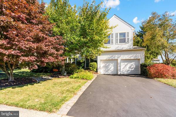 5 ARMSTRONG CIR,  Newtown,  PA 18940