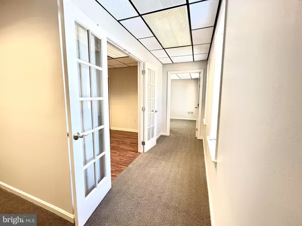 Lancaster, PA 17601,1681 CROWN AVE #SUITE 102
