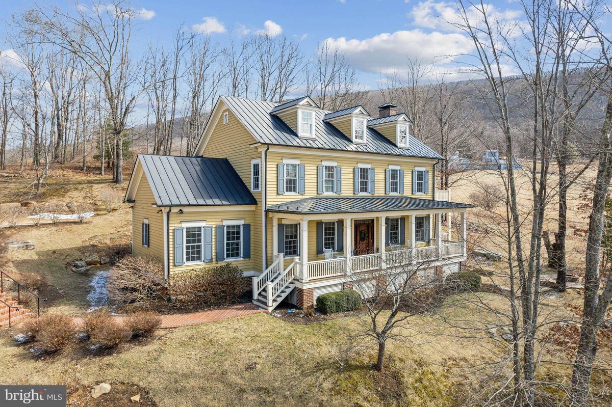 Hot Springs, VA 24445,73 OLD MEADOW LN