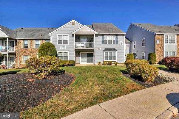 992-A SCOTSWOOD CT, Mount Laurel, NJ 08054