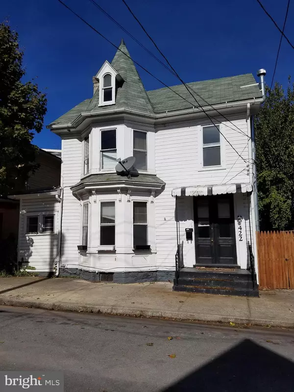 422 W JOHN STREET, Martinsburg, WV 25401