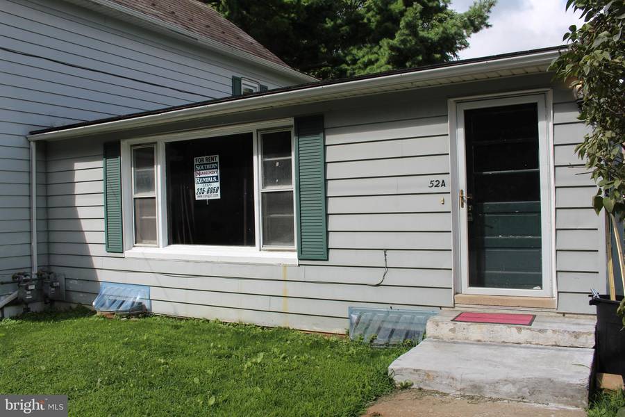 52 N PENN ST #A, Windsor, PA 17366