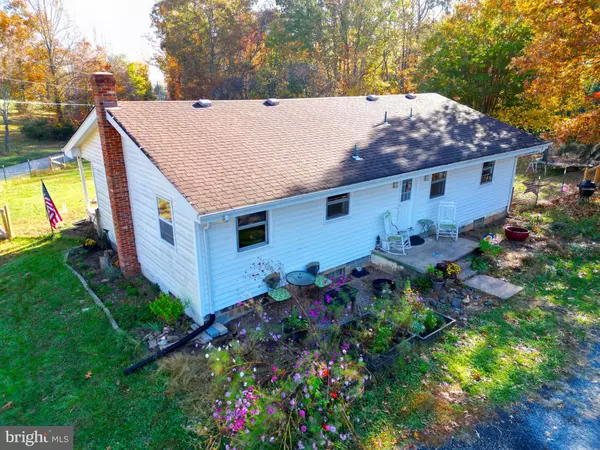 13202 PERRY'S MOUNTAIN LN, Amissville, VA 20106