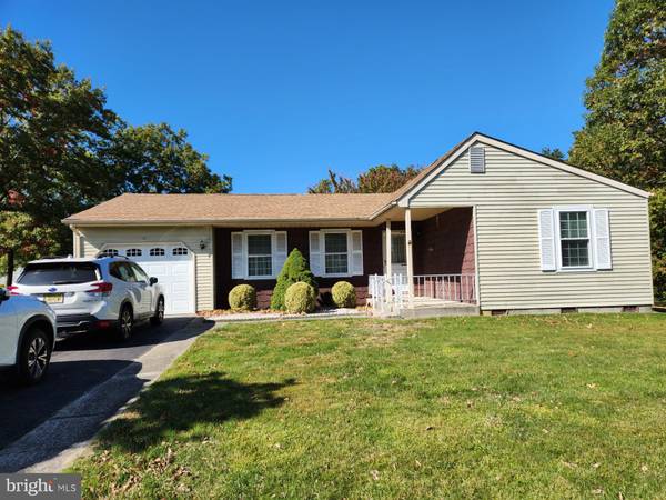 11 CRANSTON CT, Whiting, NJ 08759