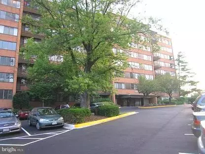 Arlington, VA 22207,4390 LORCOM LN #108