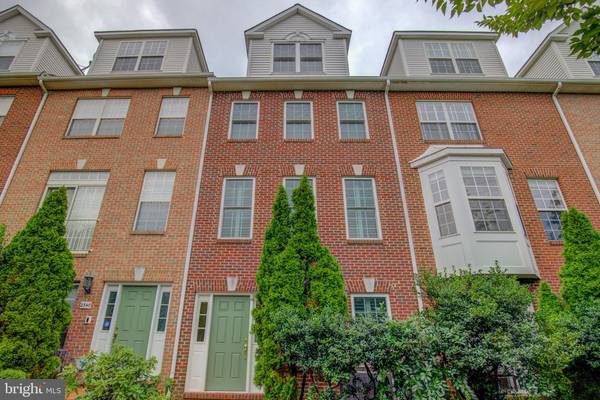 2342 LANGSTON BLVD, Arlington, VA 22201