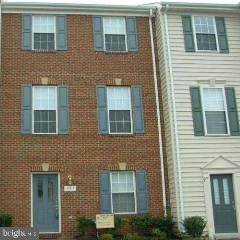 307 KIRBY ST #55, Manassas Park, VA 20111