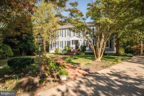 Alexandria, VA 22308,900 CLIFTON DR