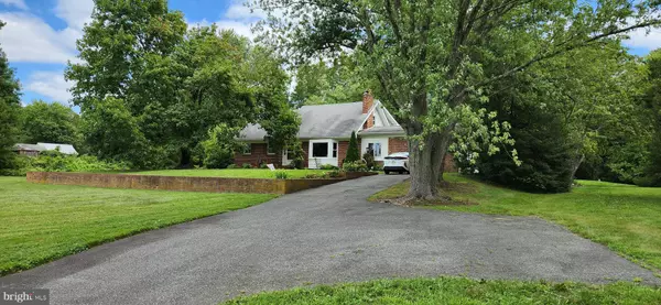 537 CLEMS RUN, Mullica Hill, NJ 08062