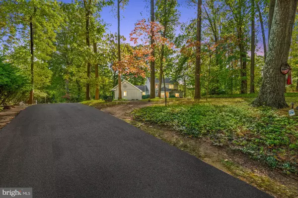 Chadds Ford, PA 19317,4 HICKORY LN