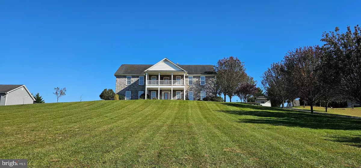 Hedgesville, WV 25427,83 MAJOR KING CIR