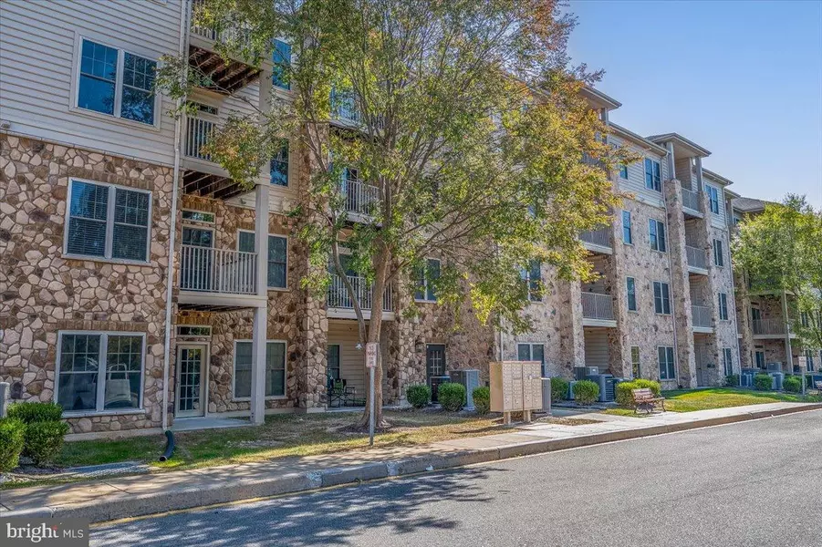 3000 FOUNTAINVIEW CIR #202, Newark, DE 19713