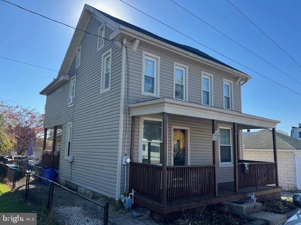 14 E HOWARD ST, Dallastown, PA 17313