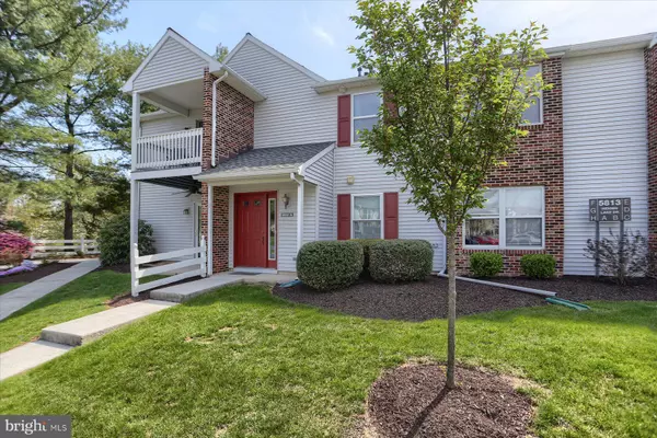 Harrisburg, PA 17111,5813 HIDDEN LAKE DR #A