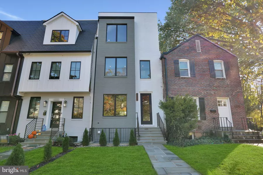3724 S S ST NW, Washington, DC 20007