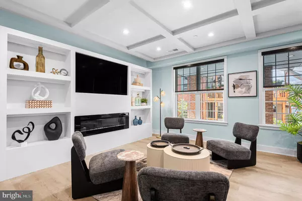 Hatboro, PA 19040,26 S YORK #103