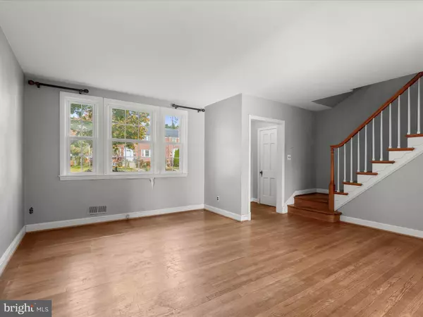 Catonsville, MD 21228,415 GREENLOW RD
