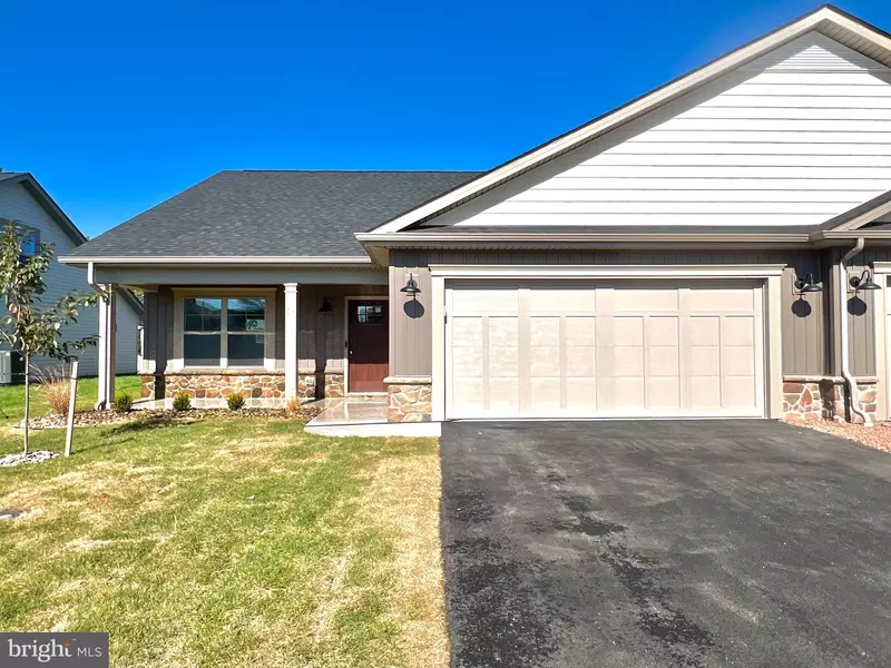 37 GRAINFIELD CT, Martinsburg, WV 25404