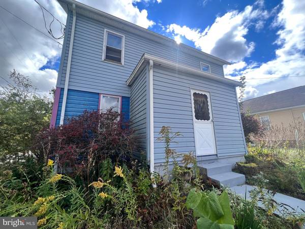 143 WATER ST, Hyndman, PA 15545