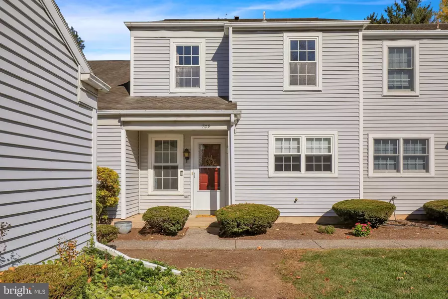 709 CAMBRIDGE CT, Palmyra, PA 17078