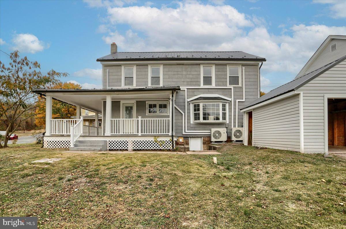 Lykens, PA 17048,183 POTTSVILLE ST