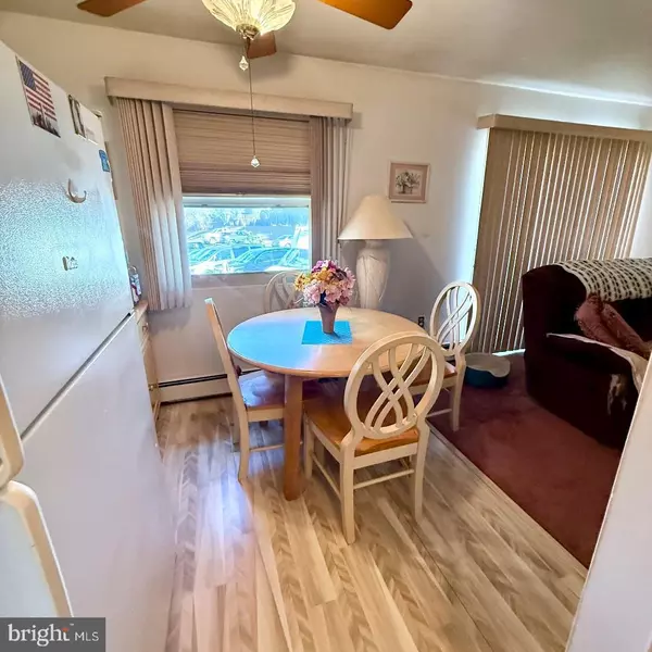 Brookhaven, PA 19015,280 BRIDGEWATER RD #J-16