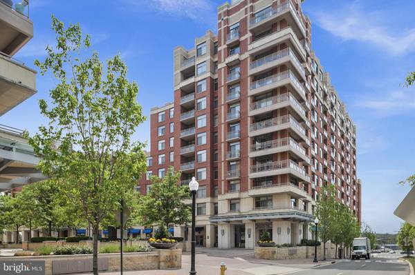 3600 S GLEBE RD #223W, Arlington, VA 22202