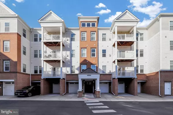 41900 METAMORPHIC SQ #400, Aldie, VA 20105