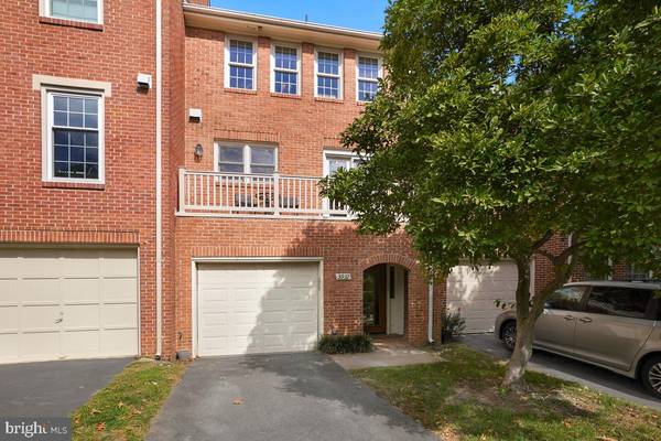 5932 MUNSON CT, Falls Church, VA 22041