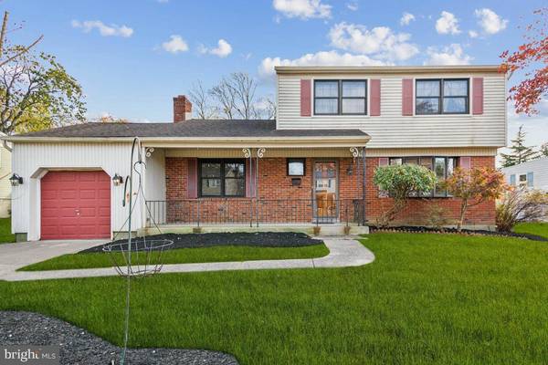 258 IRELAND TER, Williamstown, NJ 08094