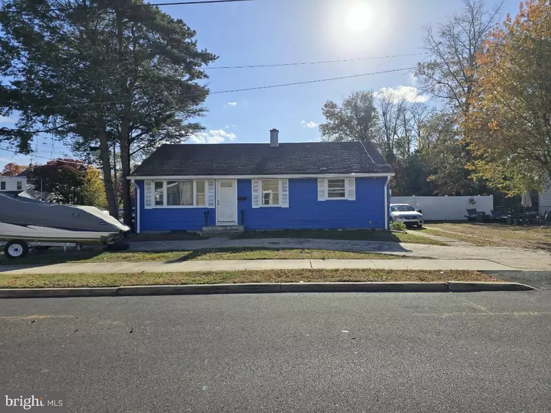 269 MCCLELLAN AVE, Hamilton, NJ 08610