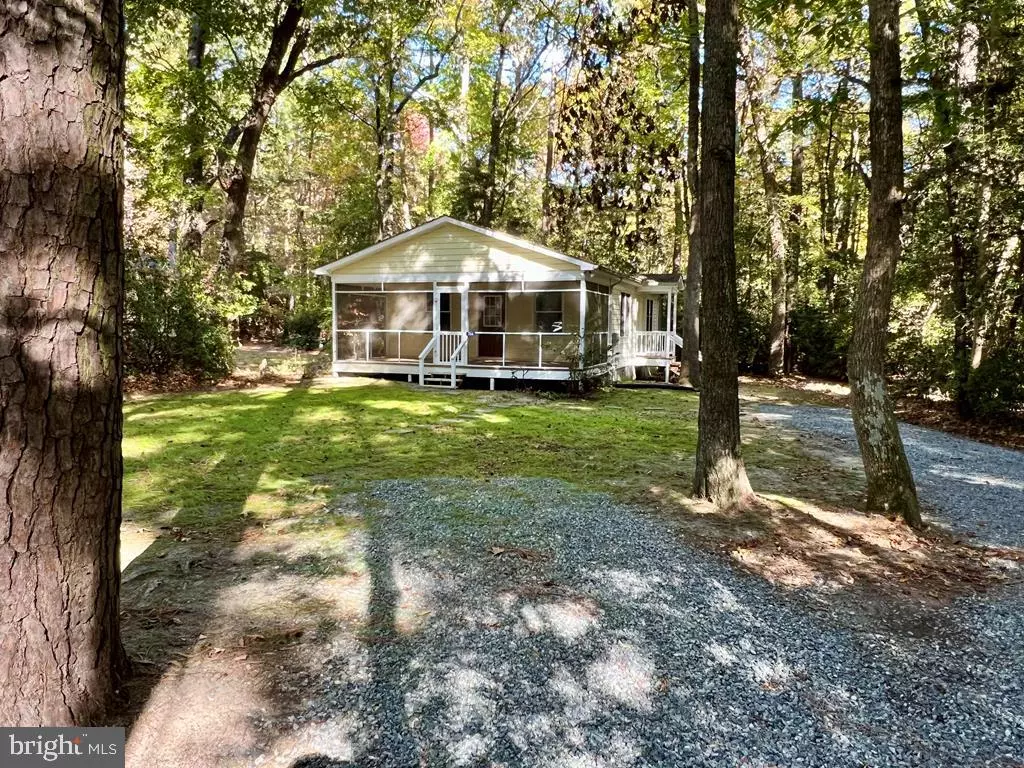 Reedville, VA 22539,366 LANCELOT DR