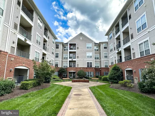 Alexandria, VA 22304,4850 EISENHOWER AVE #314