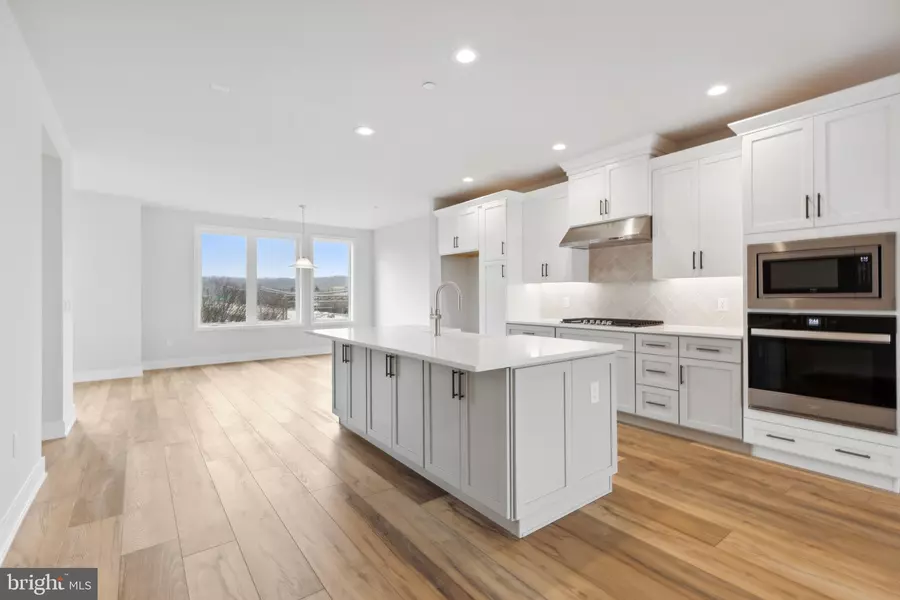 208 MANION ALY #102, King Of Prussia, PA 19406