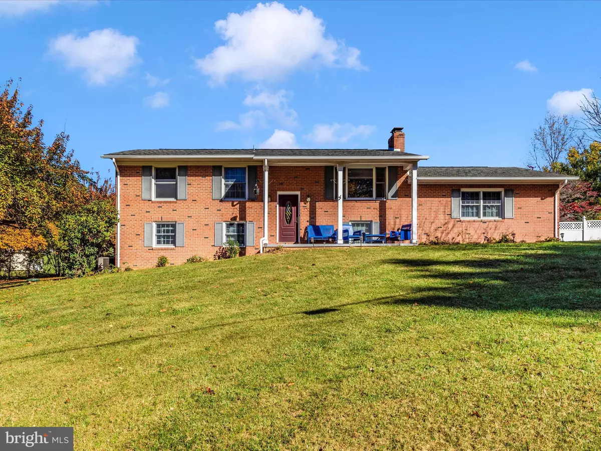 Frederick, MD 21701,9242 OAK TREE CIR