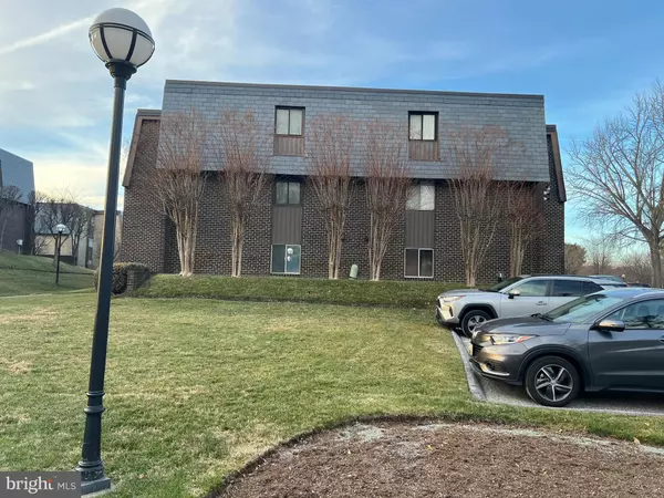 Pikesville, MD 21208,27 STONEHENGE CIR #27-10