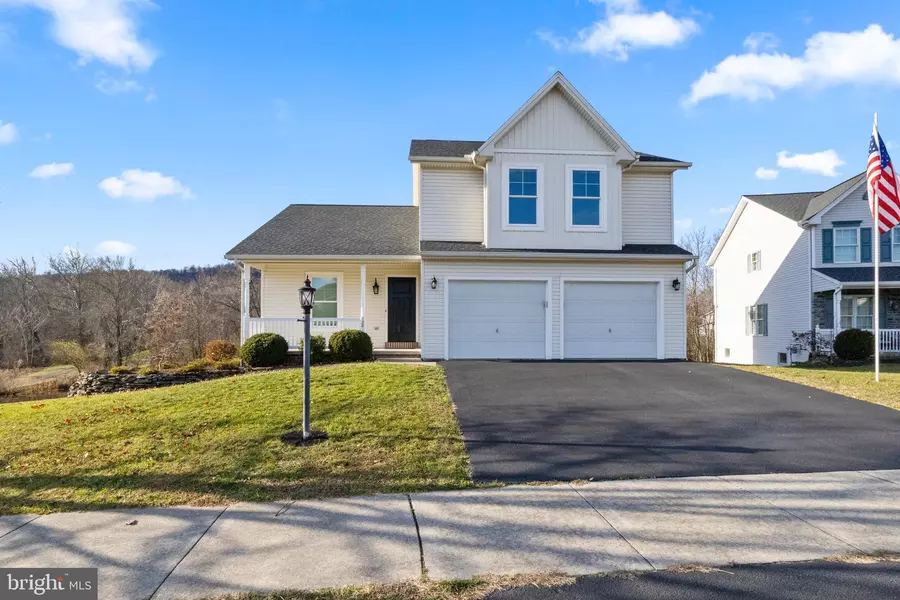 128 LAKESIDE DR, Lewisberry, PA 17339