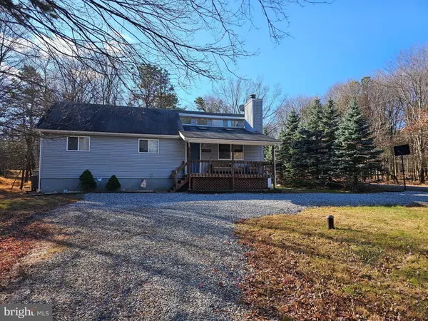 44 HUNT RD, Albrightsville, PA 18210