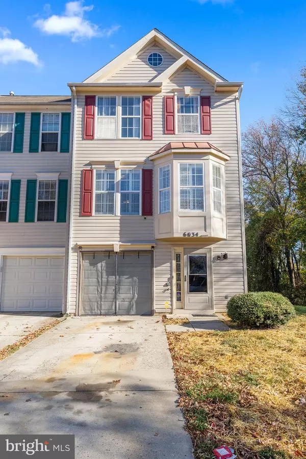 District Heights, MD 20747,6034 CEDAR POST DR