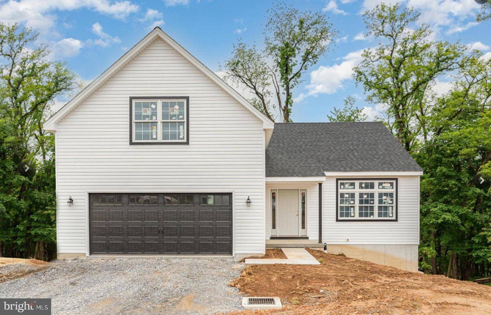 4 STONE RIDGE DR, Quarryville, PA 17566