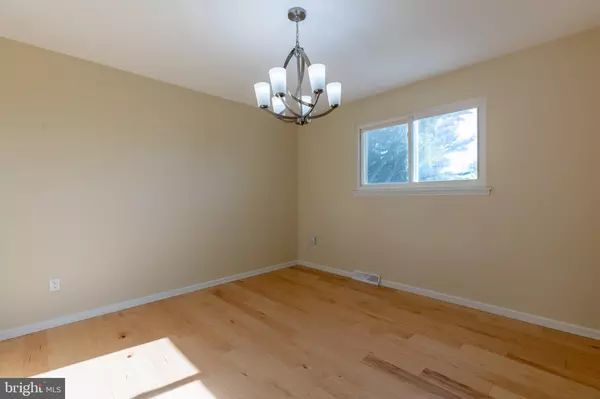 Wilmington, DE 19808,21 PINYON PINE CIR
