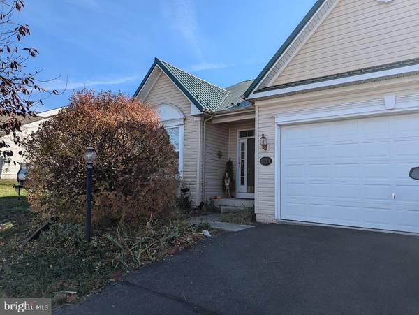 3057 SUNDOWN DRIVE #42, Chambersburg, PA 17202