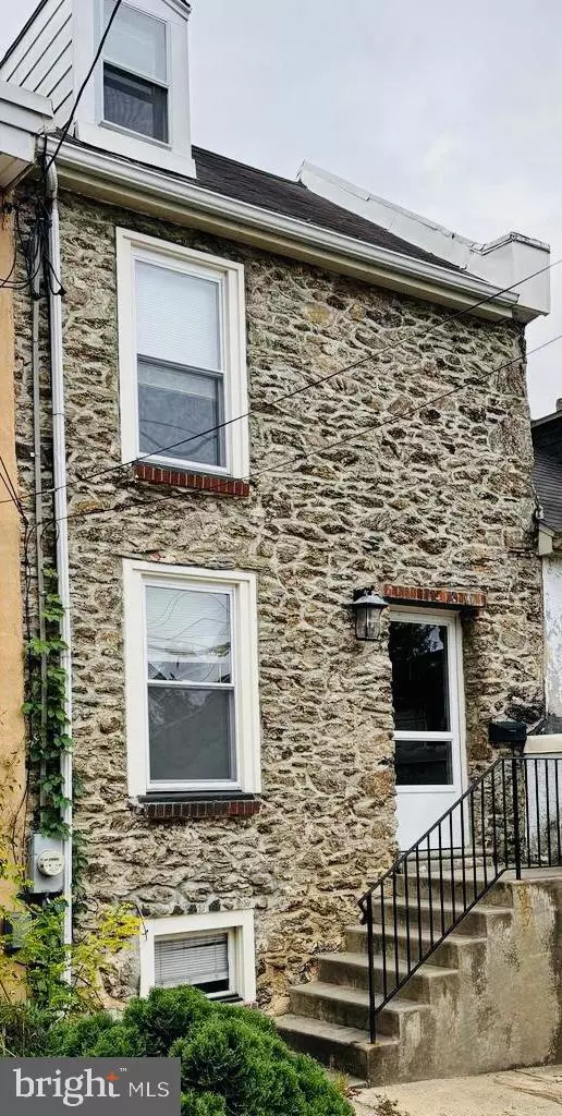 Philadelphia, PA 19127,111 PENSDALE ST