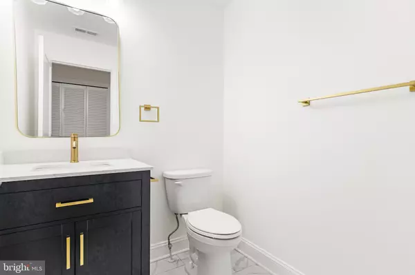 Baltimore, MD 21217,934 HARLEM AVE